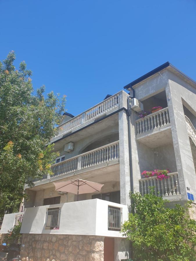 Apartmani Goga สตารีกราด-ปาเคลนีซา ภายนอก รูปภาพ