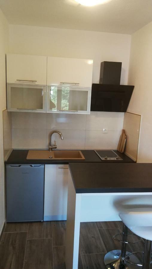 Apartmani Goga สตารีกราด-ปาเคลนีซา ภายนอก รูปภาพ