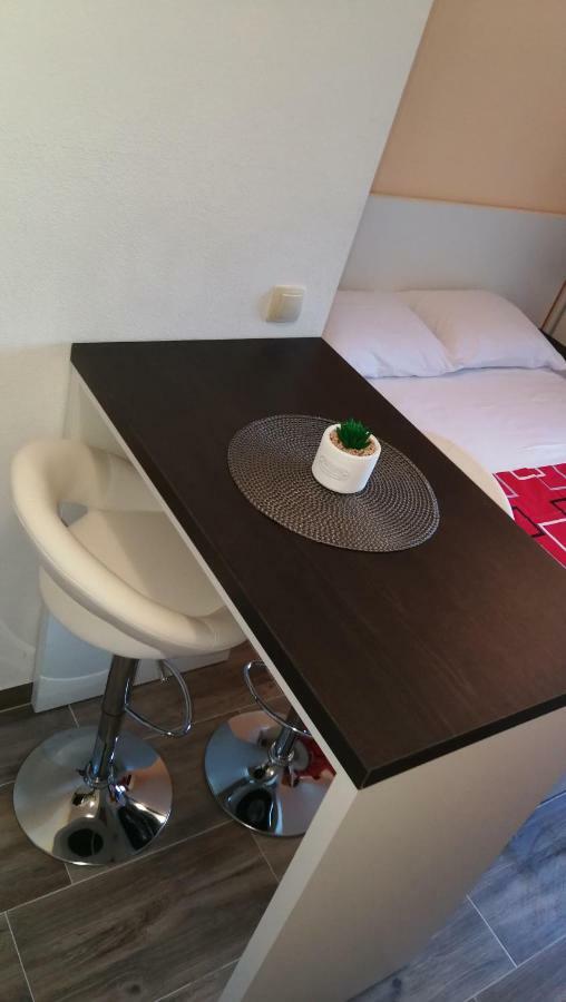 Apartmani Goga สตารีกราด-ปาเคลนีซา ภายนอก รูปภาพ